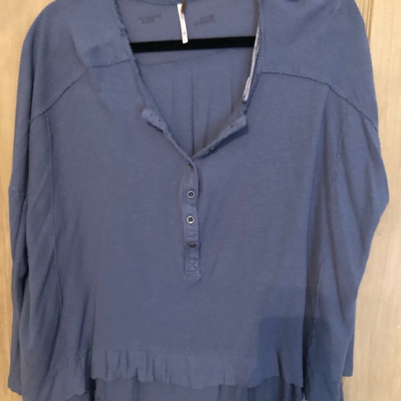 Top - Picture 1 of 2